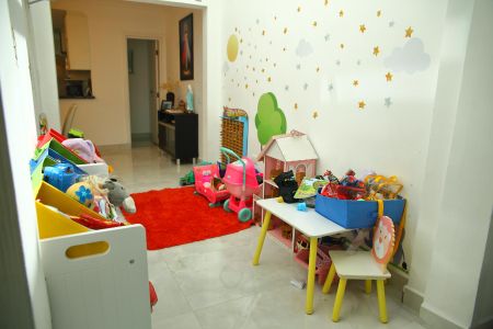 Casa à venda com 140m², 3 quartos e 2 vagasCorredor