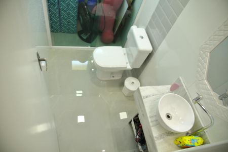 Casa à venda com 140m², 3 quartos e 2 vagasBanheiro Social