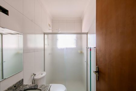 Casa à venda com 148m², 3 quartos e 4 vagasBanheiro da Suíte 2