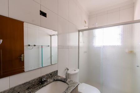 Casa à venda com 148m², 3 quartos e 4 vagasBanheiro da Suíte 2