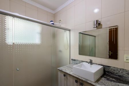 Casa à venda com 148m², 3 quartos e 4 vagasBanheiro da Suíte 1