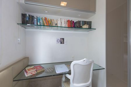 Apartamento para alugar com 148m², 3 quartos e 2 vagas Apartamento para alugar com 148m², 3 quartos e 2 vagasQuarto 1