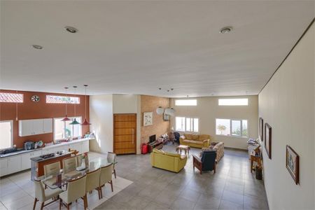 Casa à venda com 265m², 5 quartos e 4 vagas