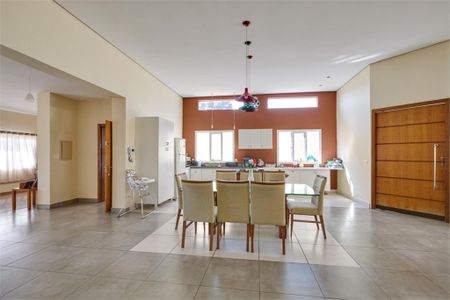 Casa à venda com 265m², 5 quartos e 4 vagas