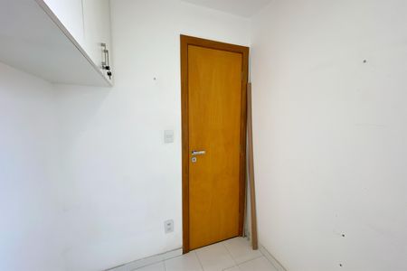 Apartamento à venda com 150m², 4 quartos e 4 vagas Apartamento à venda com 150m², 4 quartos e 4 vagasQuarto de Serviço