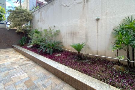 Apartamento à venda com 150m², 4 quartos e 4 vagas Apartamento à venda com 150m², 4 quartos e 4 vagasÁrea comum - Jardim