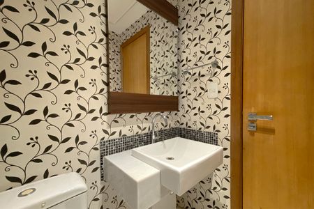 Apartamento à venda com 150m², 4 quartos e 4 vagas Apartamento à venda com 150m², 4 quartos e 4 vagasLavabo da Sala