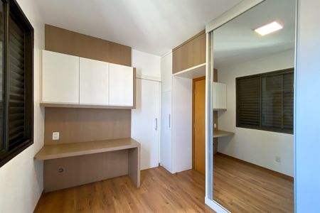 Apartamento à venda com 150m², 4 quartos e 4 vagas Apartamento à venda com 150m², 4 quartos e 4 vagasSemi Suíte 2