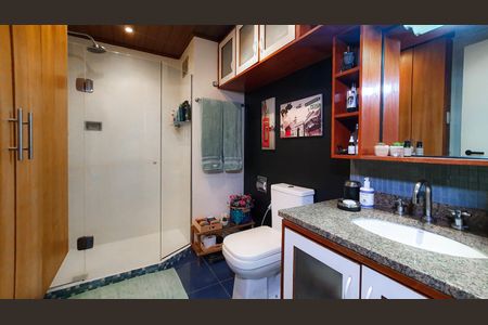 Banheiro de apartamento à venda com 1 quarto, 62m² em Barra da Tijuca, Rio de Janeiro