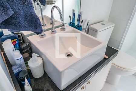 Apartamento à venda com 107m², 2 quartos e 2 vagasBanheiro