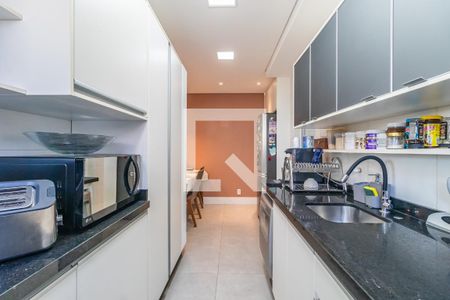Apartamento à venda com 107m², 2 quartos e 2 vagasCozinha
