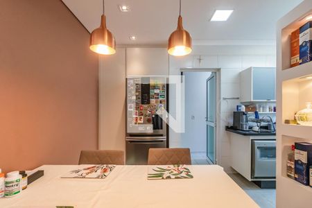 Apartamento à venda com 107m², 2 quartos e 2 vagasCopa