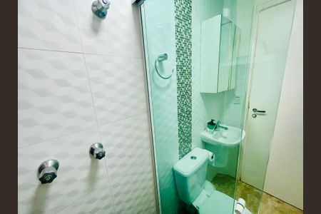 Apartamento à venda com 105m², 3 quartos e 1 vaga Apartamento à venda com 105m², 3 quartos e 1 vagaBanheiro 2
