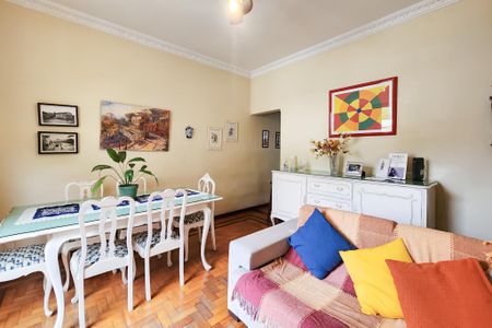 Apartamento à venda com 93m², 3 quartos e 1 vaga Apartamento à venda com 93m², 3 quartos e 1 vagaSala