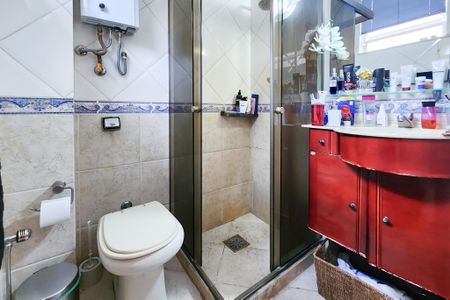 Apartamento à venda com 93m², 3 quartos e 1 vaga Apartamento à venda com 93m², 3 quartos e 1 vagaBanheiro da Suite