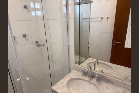 Apartamento para alugar com 100m², 3 quartos e 2 vagasBanheiro