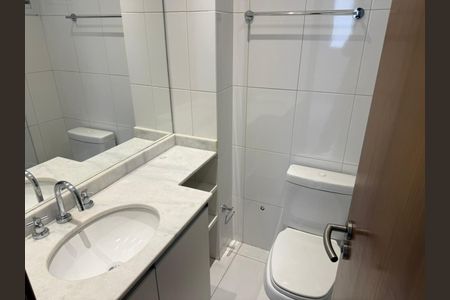 Apartamento para alugar com 100m², 3 quartos e 2 vagasBanheiro da Suíte