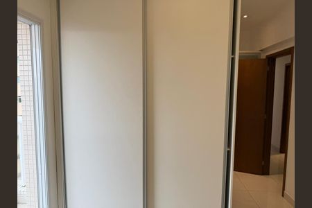 Apartamento para alugar com 100m², 3 quartos e 2 vagasSuíte