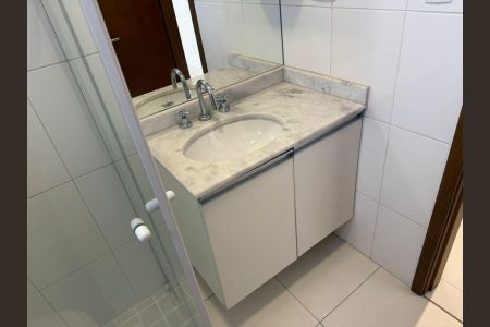 Apartamento para alugar com 100m², 3 quartos e 2 vagasBanheiro