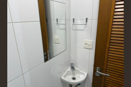 Apartamento para alugar com 100m², 3 quartos e 2 vagasBanheiro de serviço