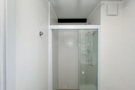 Studio para alugar com 35m², 1 quarto e sem vaga Studio para alugar com 35m², 1 quarto e sem vagaBanheiro