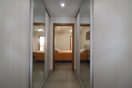 Casa à venda com 308m², 4 quartos e 4 vagasCloset  da Suíte 1