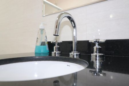 Casa à venda com 308m², 4 quartos e 4 vagasBanheiro da Suíte 3