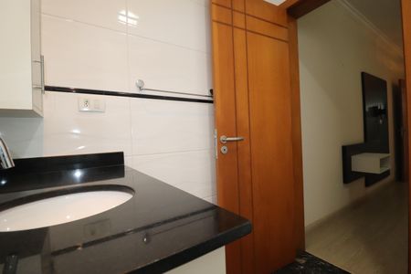 Casa à venda com 308m², 4 quartos e 4 vagasBanheiro da Suíte 4
