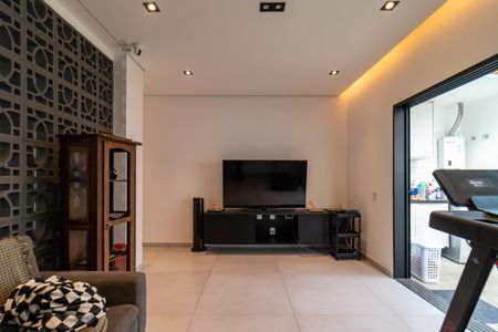 Sala de casa para alugar com 2 quartos, 250m² em Vila Romana, São Paulo