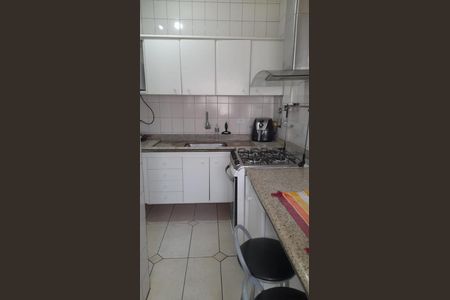 Apartamento à venda com 105m², 3 quartos e 1 vaga Apartamento à venda com 105m², 3 quartos e 1 vagaSala
