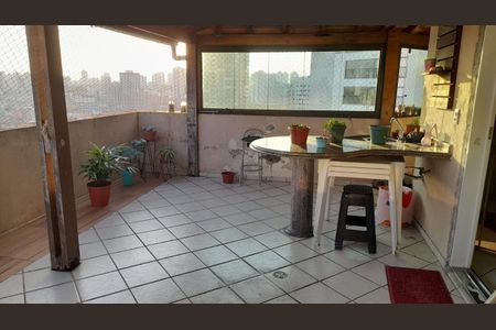 Apartamento à venda com 105m², 3 quartos e 1 vaga Apartamento à venda com 105m², 3 quartos e 1 vagaTerraço