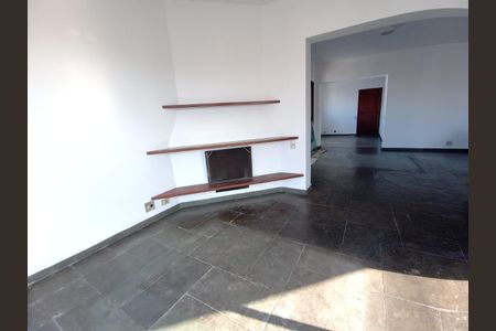 Apartamento à venda com 215m², 3 quartos e 3 vagas