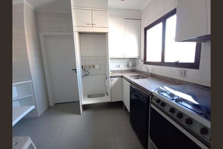 Apartamento à venda com 215m², 3 quartos e 3 vagas