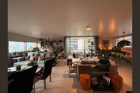 Apartamento à venda com 3 quartos, 226m² em Jardim Paulista, São Paulo