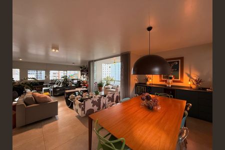 Apartamento à venda com 3 quartos, 226m² em Jardim Paulista, São Paulo