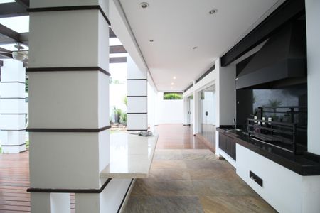 Casa à venda com 585m², 3 quartos e 6 vagasÁrea Externa