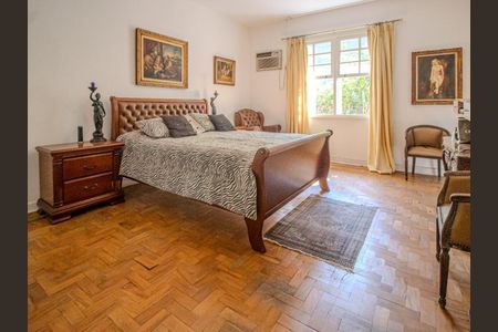 Casa à venda com 410m², 4 quartos e 4 vagas