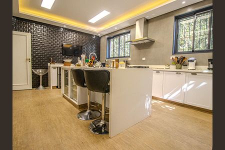 Casa à venda com 410m², 4 quartos e 4 vagas
