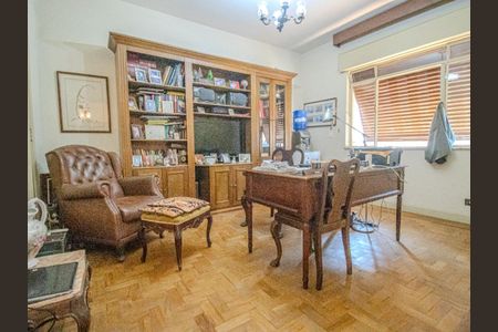 Casa à venda com 410m², 4 quartos e 4 vagas