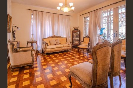 Casa à venda com 410m², 4 quartos e 4 vagas