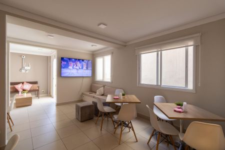 Apartamento à venda com 32m², 2 quartos e sem vaga Apartamento à venda com 32m², 2 quartos e sem vagaÁrea Comum - Salão de Festas