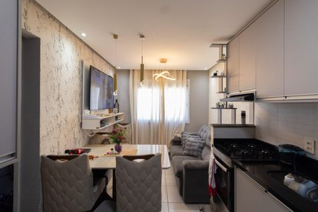 Apartamento à venda com 32m², 2 quartos e sem vaga Apartamento à venda com 32m², 2 quartos e sem vagaSala/Cozinha