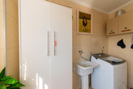 Casa à venda com 160m², 4 quartos e 4 vagas Casa à venda com 160m², 4 quartos e 4 vagasCasa 2 - Área de Serviço