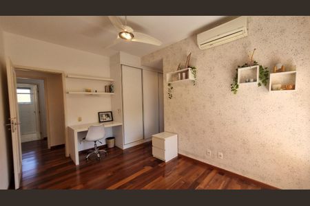 Apartamento à venda com 240m², 4 quartos e 4 vagas