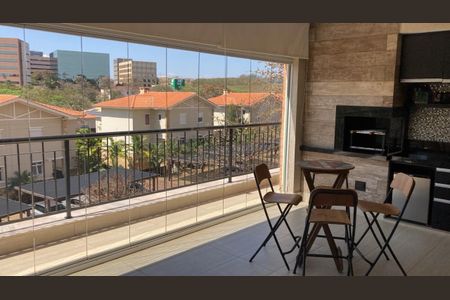 Apartamento à venda com 240m², 4 quartos e 4 vagas