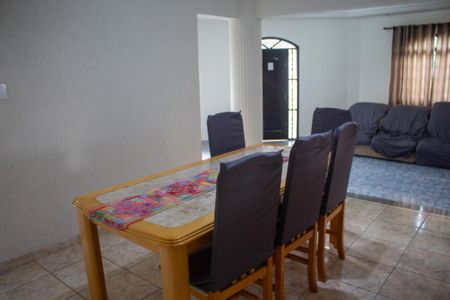 Sala de Jantar de casa para alugar com 3 quartos, 240m² em Santa Luzia, Ribeirão Pires