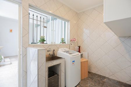 Casa à venda com 180m², 3 quartos e 4 vagas Casa à venda com 180m², 3 quartos e 4 vagasÁrea de serviço