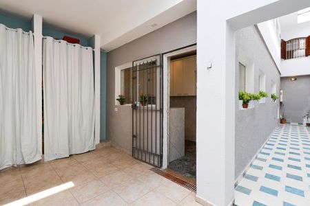 Casa à venda com 180m², 3 quartos e 4 vagas Casa à venda com 180m², 3 quartos e 4 vagasQuintal