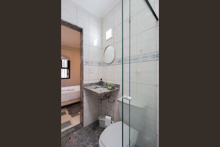 Casa à venda com 180m², 3 quartos e 4 vagas Casa à venda com 180m², 3 quartos e 4 vagasBanheiro da Suíte 3