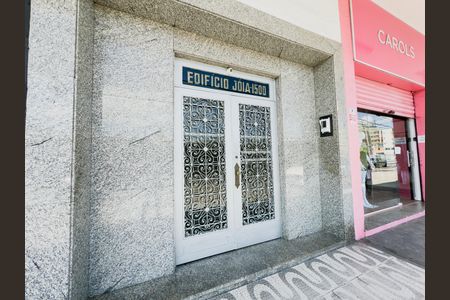 Apartamento à venda com 80m², 2 quartos e sem vaga Apartamento à venda com 80m², 2 quartos e sem vagaFachada